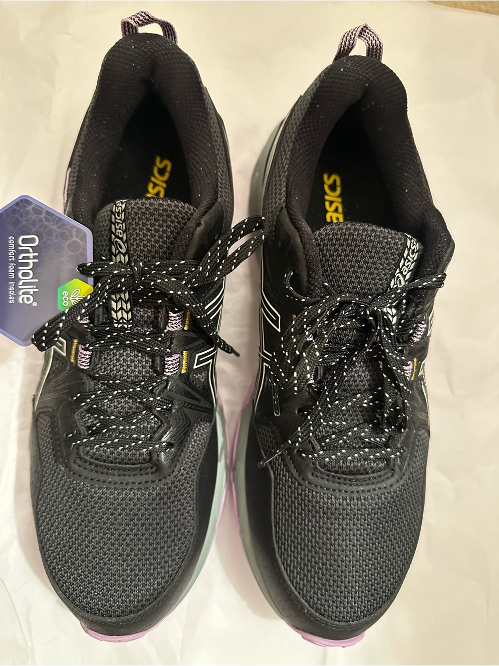 NWT 11-Wide ASICS Gel-Venture 8  Black/Ivory Women's Athletic Sneakers
